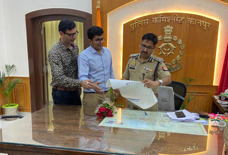 ywa-calendar-handover-to-kanpur-police-commissioner